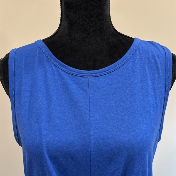 Lilly Pulitzer Luxletic Greer Tank in Bright Blue Grotto - Picture 4 of 8